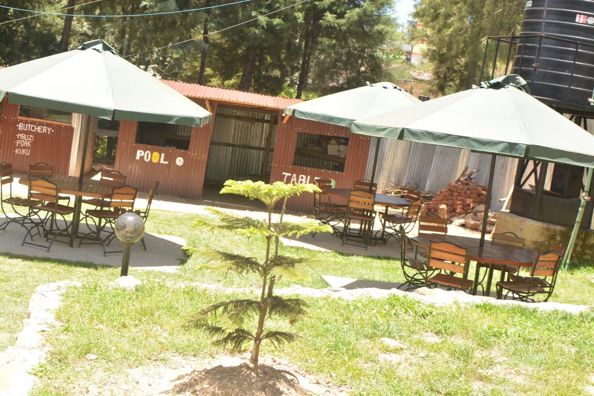 Отель The Farm Bar And Restaurant Kakamega Экстерьер фото